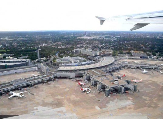 dusseldorf, dusseldorf international airport, dusseldorf airport, green airport, green transportation, renewable energy, green energy, sustainable energy, large solar array, huge solar array, biggest solar array, airport solar array, 2 megawatt solar array, german green energy, green energy in germany, germany sustainable energy