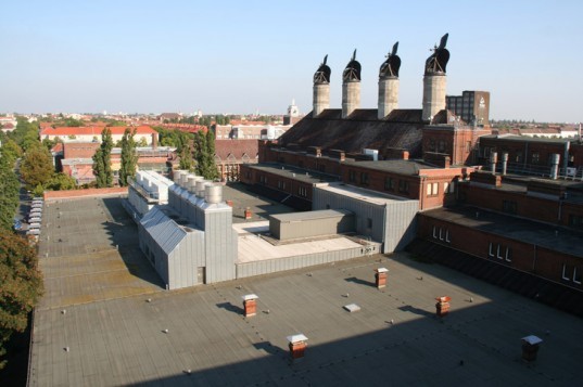 Frisch vom Dach, Berlin, germany, urban farming, urban agriculture, aquaponics, rooftop farm, sustainable food, adaptive reuse, upcycling, shipping containers, 