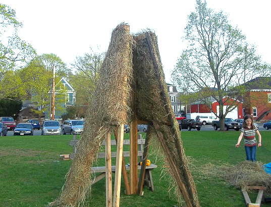 Chicken Coop Community Architecture Lab, kids build chicken coop, chicken coop, extreme fort building class, extreme fort building, fort building, green design, eco design, sustainable design, recycled materials,geometry, structural engineering, carpentry and animal husbandry
