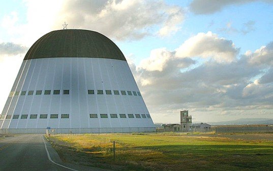 green design, eco design, sustainable design, Google, Google jets, NASA, Ames Research Center, repurposed hangar, Hangar One, Moffett Field, U.S.S. Macon, Largest Freestanding Building