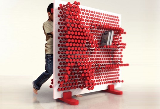 OOO My Design, pin press, pin art, furniture, design, pinscreen, parenting, kids, Josep Ros, Vanesa Moreno 