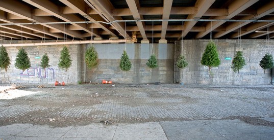 green design, eco design, sustainable design, Recycled Christmas Tree, green christmas, Michael Neff, Hanging Christmas trees BQE