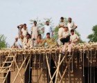 Roswag Seiler and Pakistani Locals Hand-build a School from Cob, Bamboo and Mud
