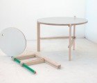 Tomas Alonso’s A Side Table Saves Space by Collapsing in a Snap