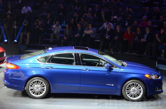 ford fusion electric vehicle electric vehicle, green vehicle, 2012 hybrid, 2012 electric vehicle, detroit auto show, 2012 detroit auto show, north american international auto show, 2012 north american international auto show, naias, naias 2012, sustainable transportation, energy-efficient vehicles, eco vehicles, green cars, electric car, upcoming electric cars, upcoming hybrid cars, ford fusion, ford fusion ev, ford fusion electric vehicle