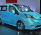 Nissan Rolls Out Its All-Electric eNV200 Concept Van at the Detroit Auto Show