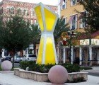 Solar-Powered Sun Catcher Sculpture Lights Up The Night in Clearwater, FL
