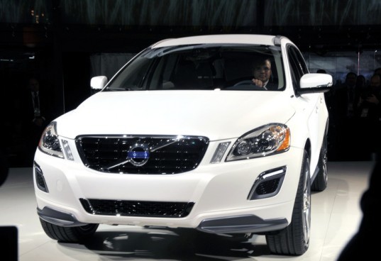 volvo, plug-in hybrid, hybrid, v60, xc60, north american international auto show, detroit auto show, naias, naias 2012, ev, electric car, diesel, energy efficiency, green transportation, green design, conservation, fuel economy