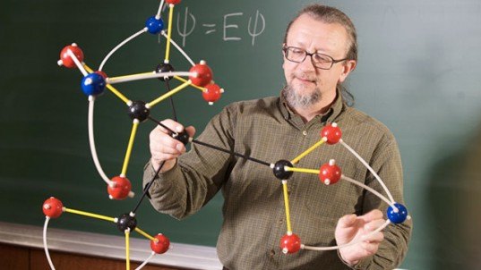 A computational study of novel nitratoxycarbon, nitritocarbonyl, and nitrate compounds and their potential as high energy materials, Computational and Theoretical Chemistry, rw zoellner, Robert W. Zoellner, Clara L. Lazen, Kenneth M
<a rel=