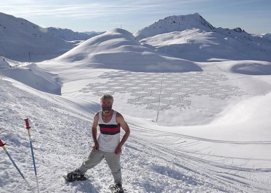 green design, eco design, sustainable design, snow art, ephemeral art, Simon Beck, snow artist, Les Arcs, Mont Blanc, snow circles, crop circles, ephemera, ephemeral art