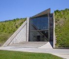 Green-Roofed Mirador Interactive Museum Melts into the Chilean Landscape