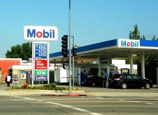 350.org, oil subsidies, keystone xl pipeline, congress big oil campaign contributions, big oil campaign contributions, campaign contributions, fossil fuel industry, fossil fuel industry campaign contributions, big oil subsidies, fossil fuel subsidies, fossil fuel industry subsidies