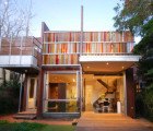 Melbourne’s Broadway House Renovated With a Colorful Shade Screen That Blocks The Heat