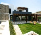 Casa Gavion Uses a Breathing Gabion Wall To Keep Cool in Baja, Mexico