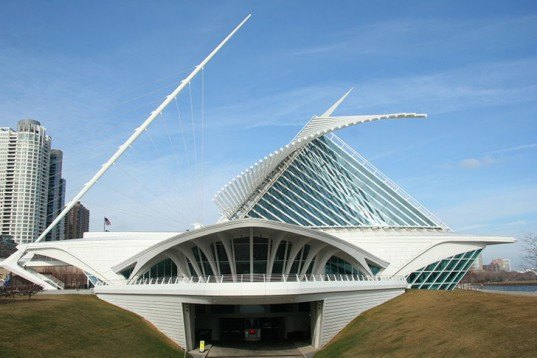  Santiago Calatrava, Milwaukee Art Museum, calatrava, calatrava museum, art museums, design destinations, architecture destinations, art destinations, design travel, design tourism, art tourism
