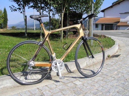 Cooperativa Txirbil, Axalko bikes, wooden bicycle, sustainable bikes, green bike design, sustainable transportation, eco-design bicycle, eco-transport, green bike, ash wood bike, spain design, Maite Felices