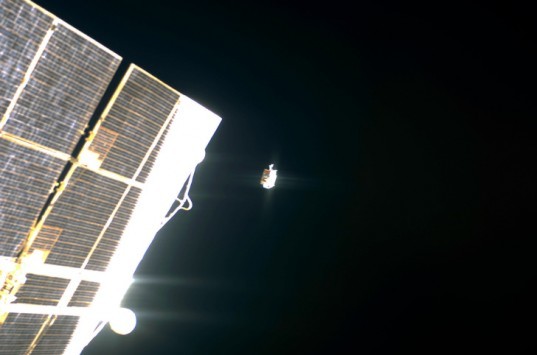 Space Debris, NASA Satellite, Space Junk, Space Station Repairs, Earth Atmosphere