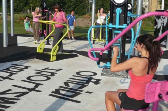 Outdoor gym, human powered gym, human generated electricity, Great Outdoor Gym Company, outdoor fitness center