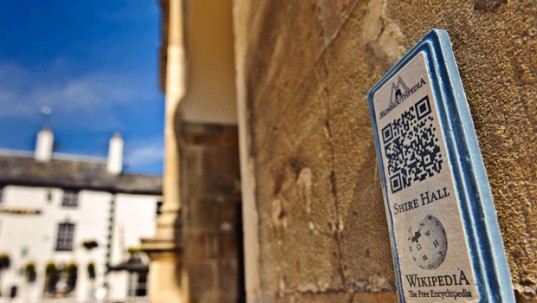 monmouth wikipedia, monmouthpedia, monmouth QR codes, monmouth tourist information, monmouth smartphones, QR codes smartphones, wikipedia town, world's first wikipedia town
