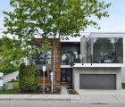 Pb Elemental’s Beachaus I is a Smart LEED Platinum Prefab in British Columbia