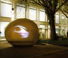 Wij krijgen Kippen’s Giant Egg Wanders Amsterdam to Provide Green Energy Education