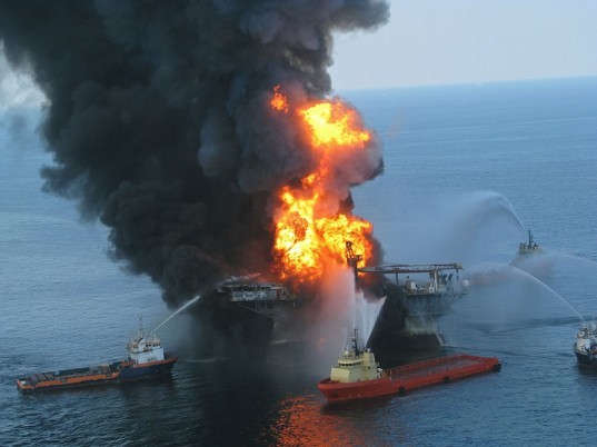 fossil fuel subsidies, taxpayer subsidies, clean energy, renewable energy, oil and gas, coal, bernie sanders, keith ellison, fossil fuel companies