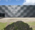 The Interims Audimax Lecture Hall in Munich is Encased In an Undulating Wooden Facade