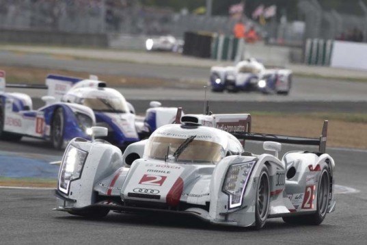 Audi, Audi R18 e-tron quattro, 24 Hours of Le Mans, green race car, hybrid, hybrid race car, Audi e-tron, Audi electric car, green car, green transportation
