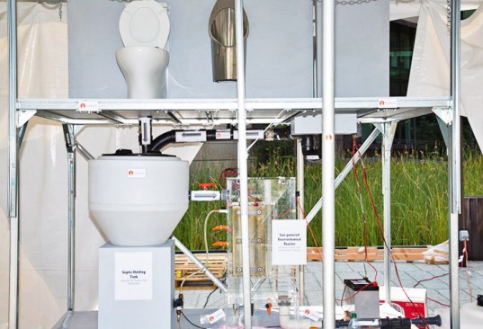 caltech team, california institute of technology, solar powered toilet, bill gates, gates foundation