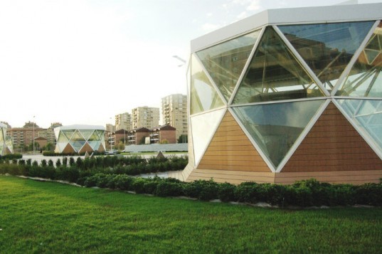 Logrono High Speed Station, Abalos Sentkiewicz Arquitectos, high speed rail, high speed train station, train station, rail station, daylighting, green roof, public park