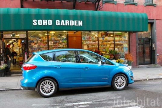 Ford, Ford C-MAX, Ford C-MAX Energi, Ford hybrid, Ford plug-in hybrid, Ford green car, Toyota Prius, Toyota Prius v, green transportation, hybrid car, green car