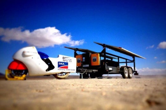 EV/Plug-in, Solar, On Two Wheels, Racing, el mirage, electric motorcycle, land speed record, lightning motorcycles, lightning motors, lsr, solar power