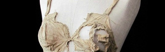 fashion stories 2012, top 2012 fashion stories, ecouterre top 2012 fashion stories, medieval lingerie, 15th century lingerie