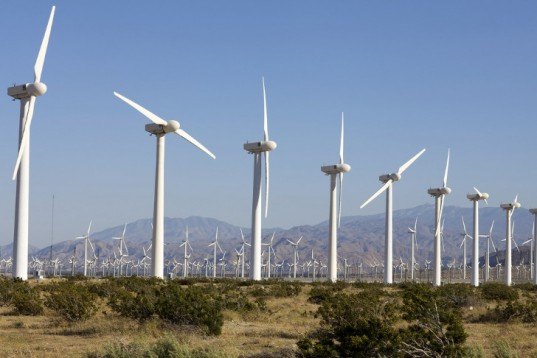 Holographic Radar system, Aveillant, wind turbines, wind farms, wind turbines near airports, renewable energy, energy efficiency, air traffic control, green technology