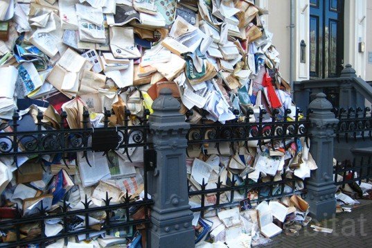 Alicia Martín, Ana Lisa Alperovich, books, recycled books, books cascade, books vomit, Paper Biennale, The Hague, Meermanno Museum, books sculpture, Art, Recycled Materials