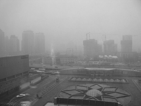 green design, eco design, sustainable design, Chen Guanbiao, China air pollution, Beijing Smog, Air QUality Index, Canned Air, spaceballs, perri air, PM 2.5 particles, clean air campaign