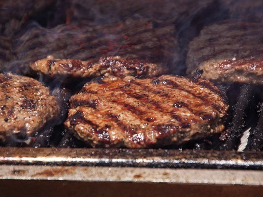 ground beef, contaminated, horse meat, uk, tesco, supermarket, scandal