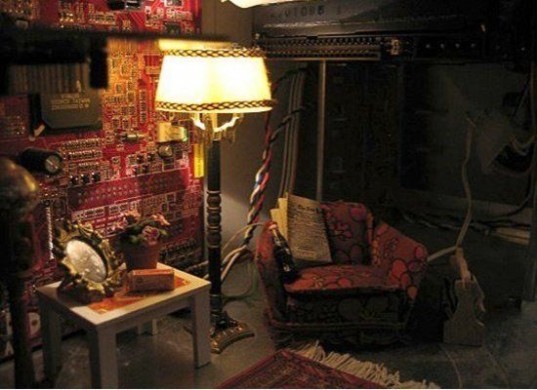 russian artwork, recycled materials, recycled parts, sustainable art, green artwork, modding ru