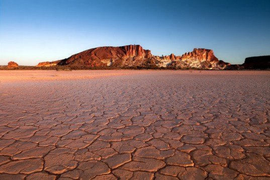 Australia hottest month, Austalia January, Australia temperature record, global warming, climate change, Australia climate, Australia heatwave, flooding, extreme rainfall Australia, tropical cyclone Oswald, Australian Bureau of Meteorology