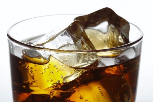 coca-cola, health, new zealand, woman dies from coke, drinking too much coke, sugar, caffeine, cardiac arrhythmia, the shakes, news
