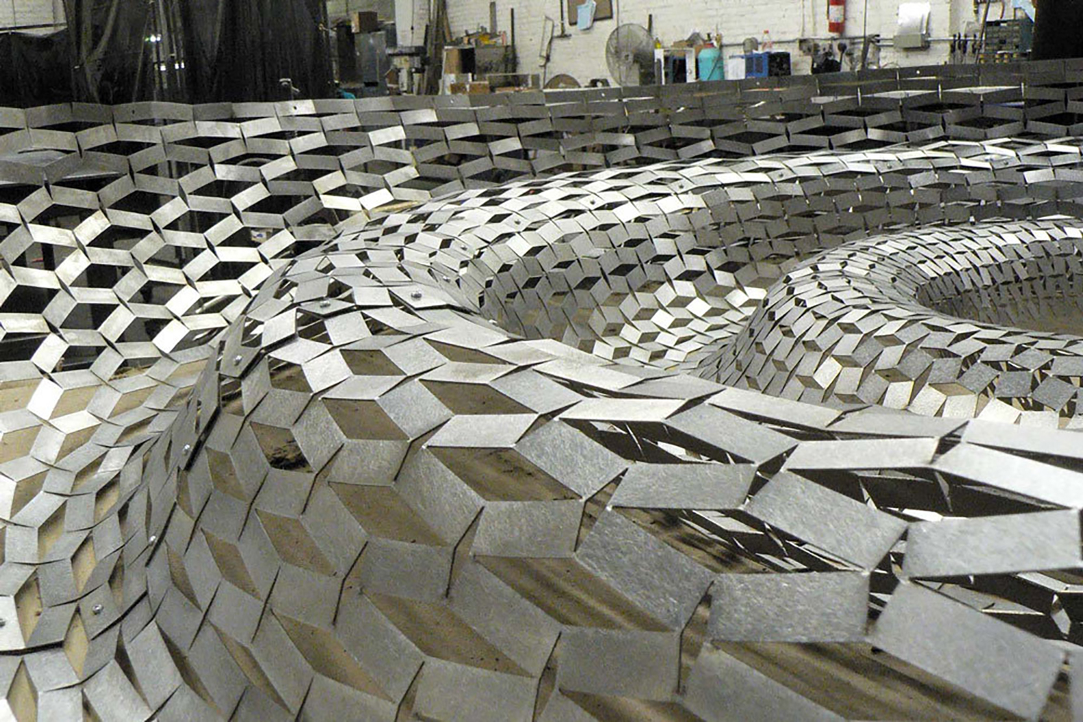 Haresh Lalvani, Pratt Institute Center for Experimental Structures, biomimicry design, humanitarian design, shelter design, 3D structures, futuristic design, emergency housing, emergency shelters, refugee housing, biomimicry design, metal housing, flat pack housing, metal shelters
