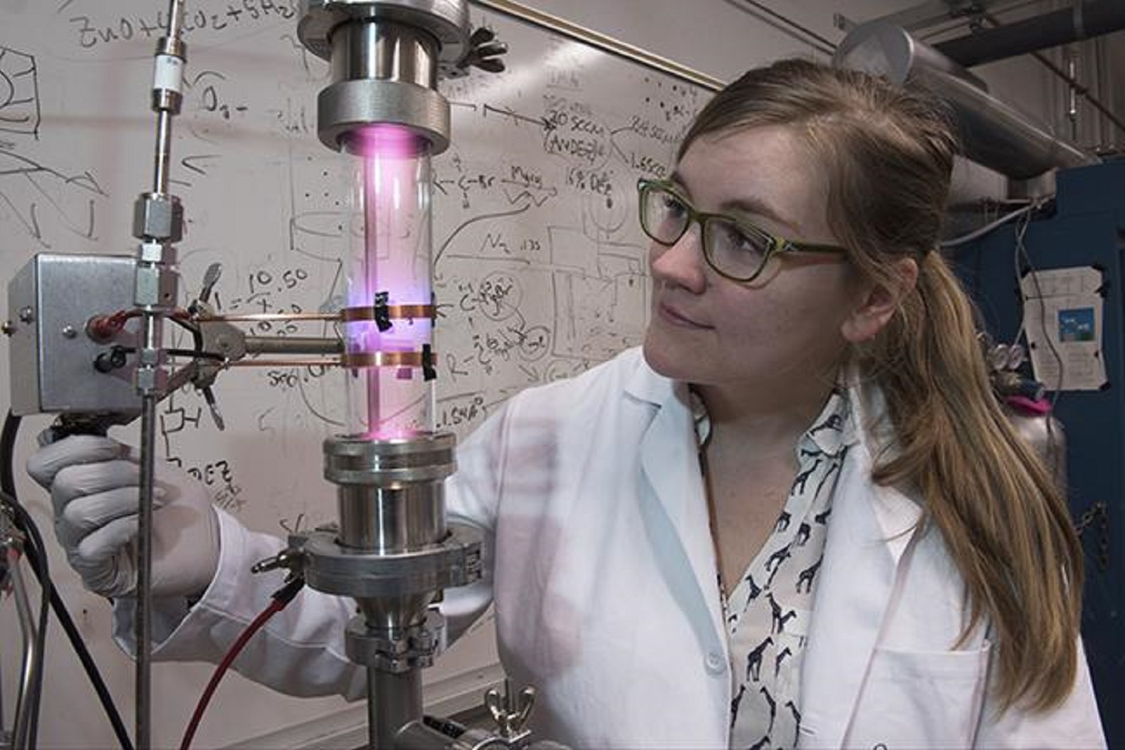 silicon nanoparticles, solar windows, photovoltaic windows, renewable energy