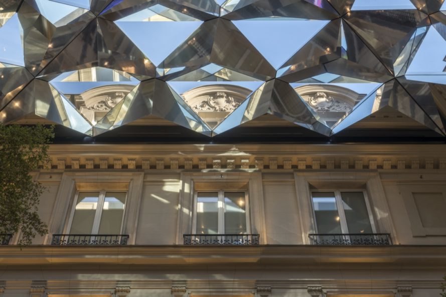 close view of kaleidoscope mirrored roof