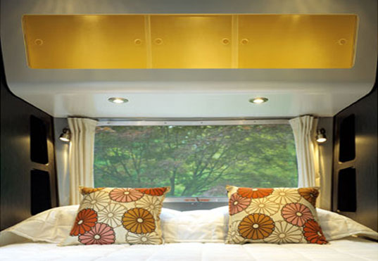 Airstream, Bambi, Christopher Deam, Prefab Friday, Designer Mobile Homes, Chic Mobile Home, Green Mobile Home, Bambi Interior, Airstream Bambi bed