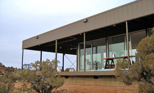 Marmol-Radziner, Utah House, Marmol Radziner Prefab, Prefab in Moab, Utah