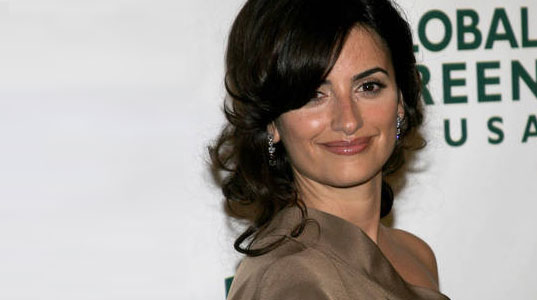 Penelope Cruz, Orlando Bloom, Global Green, Eco House, Green House, Celebrities going green,