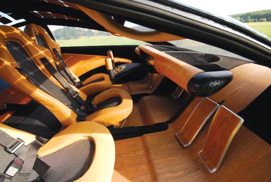 antro, antro solar, solar electric vehicle, solar panels, solar cells, solar vehicle, hungary