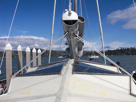 sustainable design, green design, plastiki, green transportation, adventure ecology, David de Rothschild, plastic bottle boat, recycled materials, pacific garbage patch
