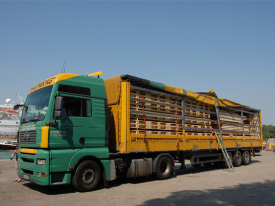 pallet haus, pallet house, modular house, modular, prefabricated, affordable, energy efficient, low income housing, design for disaster, recycled materials, recycled building materials, sustainable building, eco design, green design