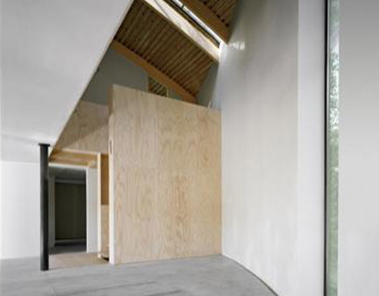 vertical garden, green roof house, large glass facade, living building, living house, milly film interior